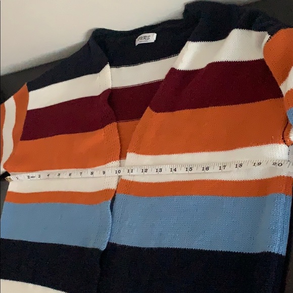 OURS Cardigan - Picture 8 of 9